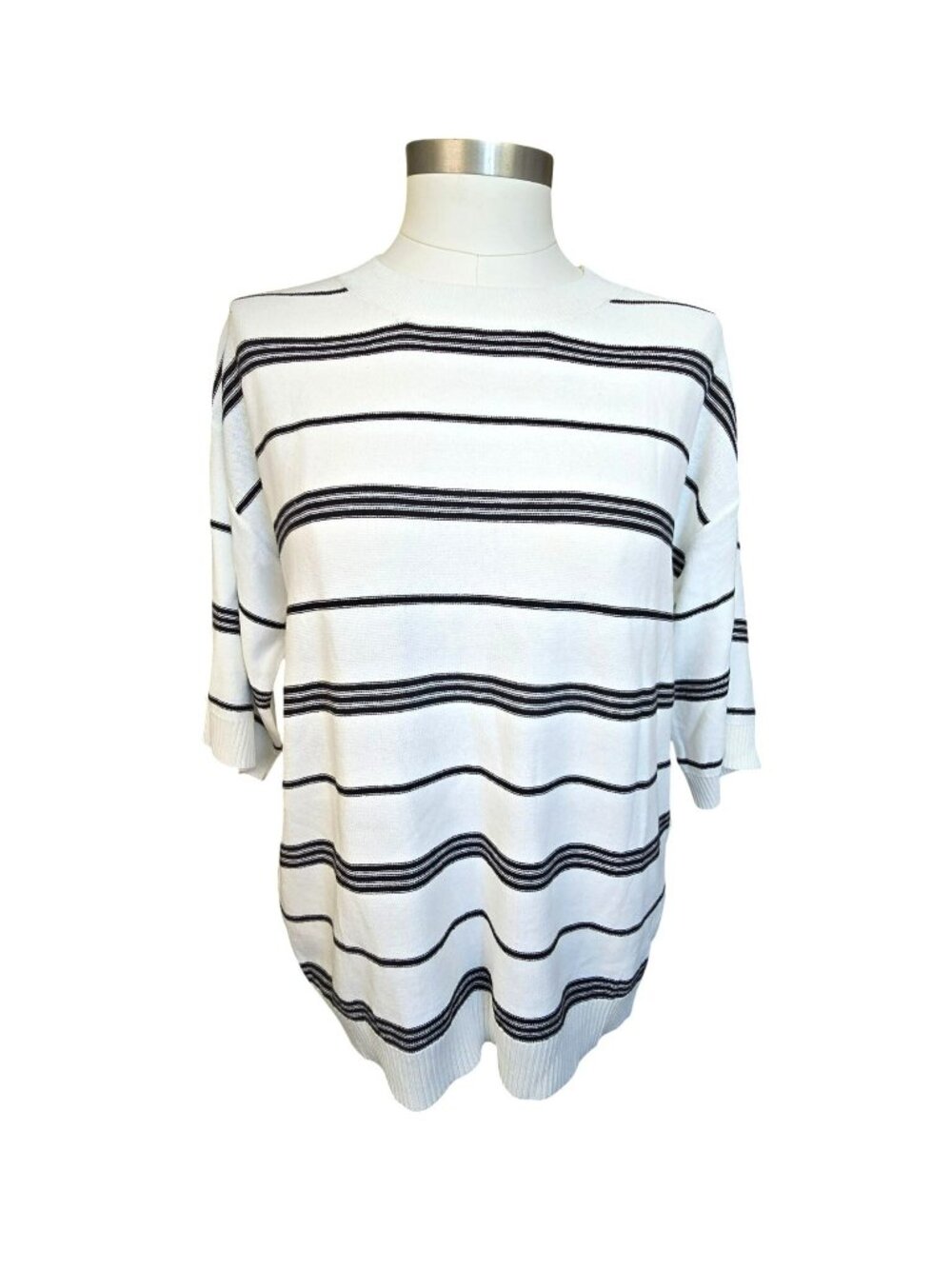 Womens Striped White & Black Knit Sweater Blouse Medium 100% Cotton JJ4394